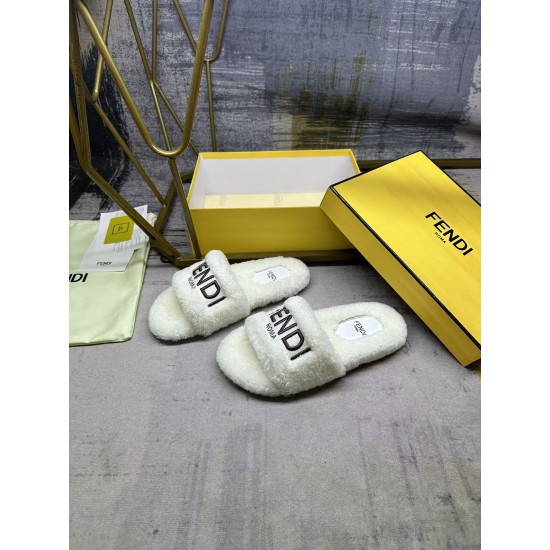 Fendi Slippers Shoes Best Quality
Women 35-41
