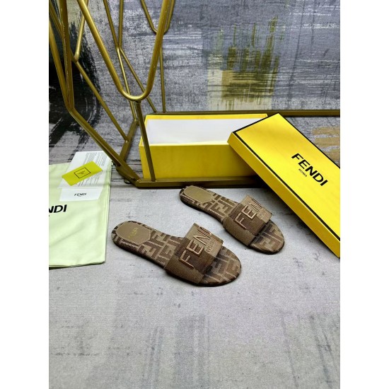 Fendi Slippers Shoes Best Quality
Women 35-41