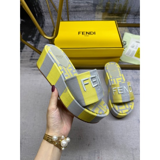 Fendi Slippers Shoes Best Quality
Women 35-41
