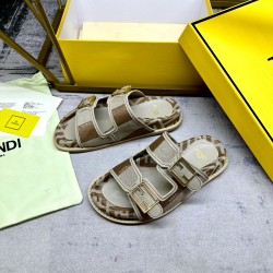Fendi Slippers Shoes Best Quality
Women 35-41