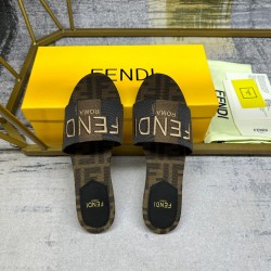Fendi Slippers Shoes Best Quality
Women 35-41