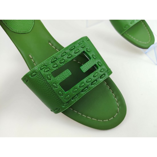 Fendi Slippers Shoes Best Quality
Women 35-41