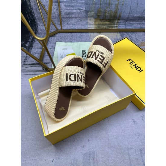 Fendi Slippers Shoes Best Quality
Women 35-41