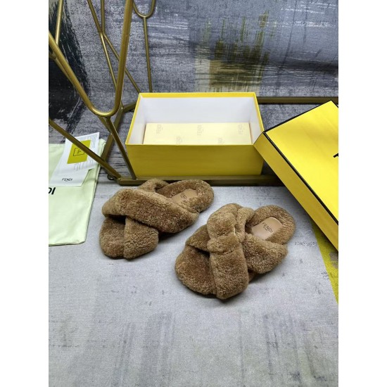 Fendi Slippers Shoes Best Quality
Women 35-41