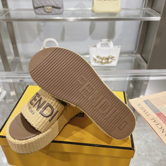 Fendi Slippers Shoes Best Quality
Women 35-41