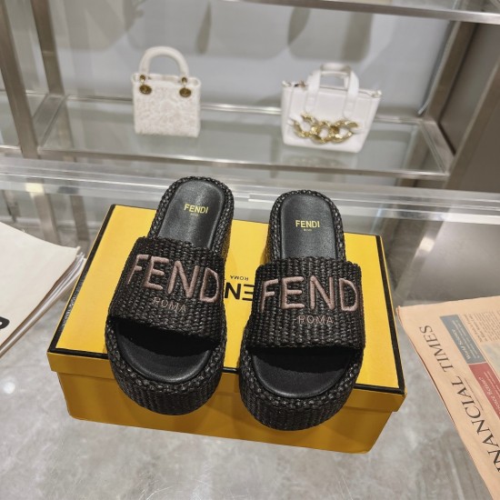 Fendi Slippers Shoes Best Quality
Women 35-41