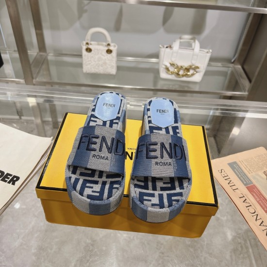 Fendi Slippers Shoes Best Quality
Women 35-41
