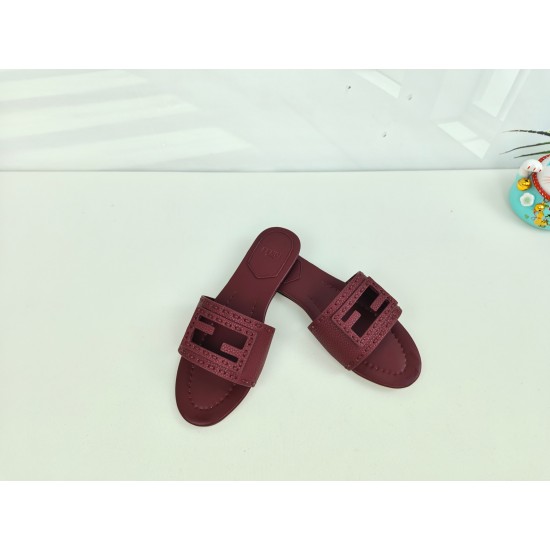Fendi Slippers Shoes Best Quality
Women 35-41