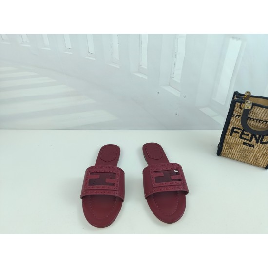 Fendi Slippers Shoes Best Quality
Women 35-41