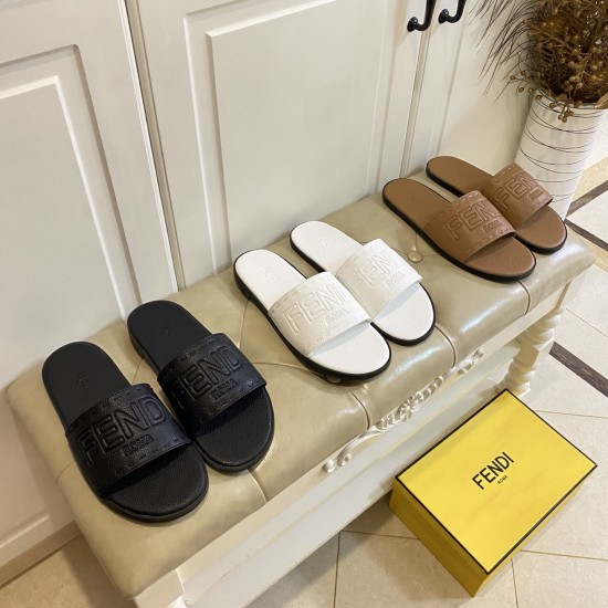 Fendi slippers