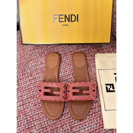 Fendi slippers