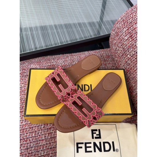 Fendi slippers