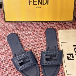 Fendi slippers