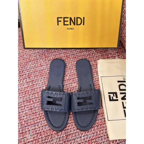 Fendi slippers