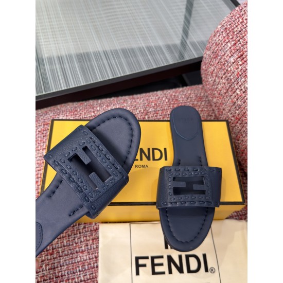 Fendi slippers