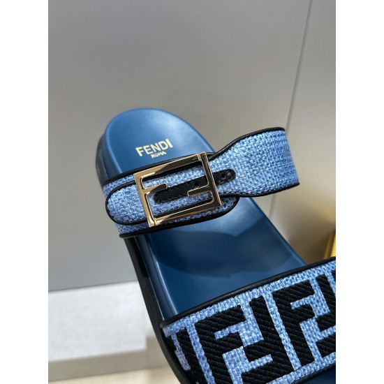 Fendi slippers