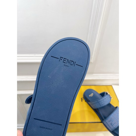 Fendi slippers