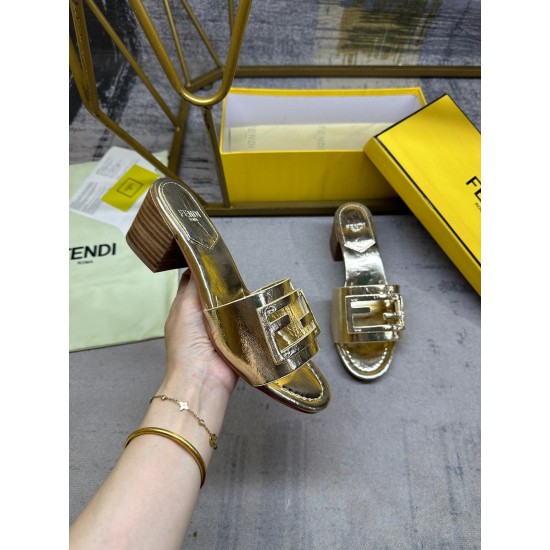 Fendi slippers