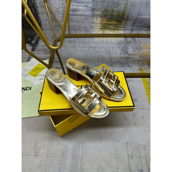 Fendi slippers