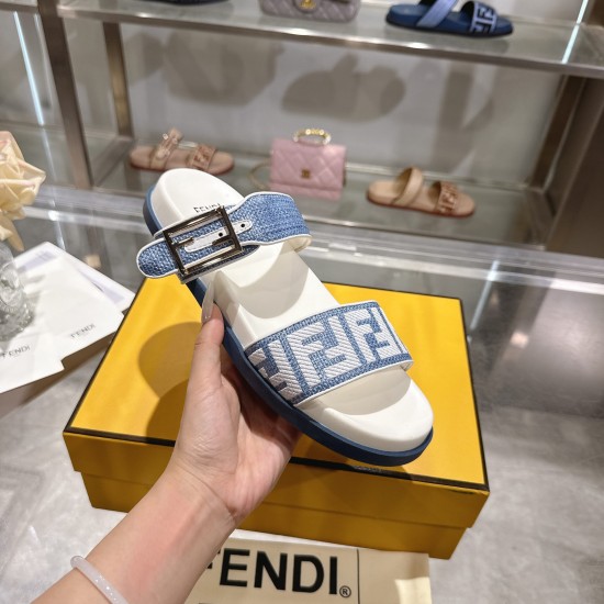 Fendi slippers