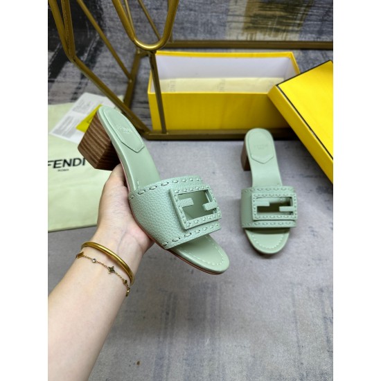 Fendi slippers