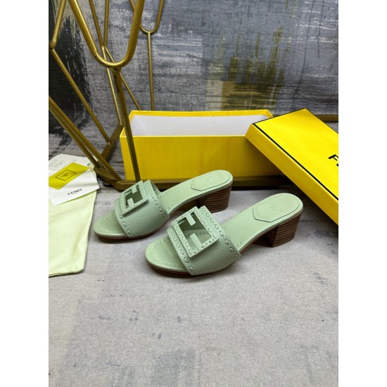 Fendi slippers