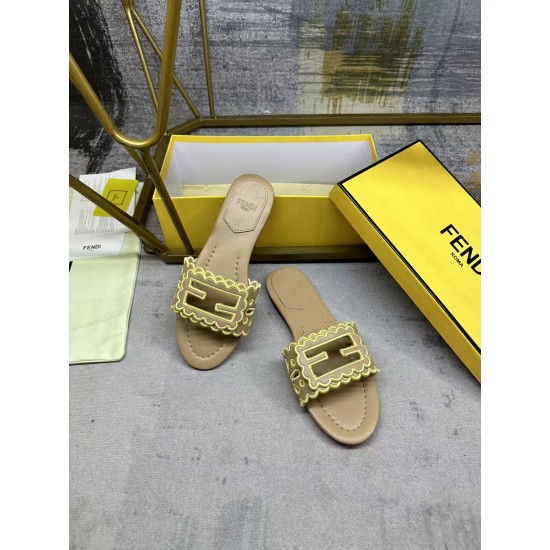 Fendi slippers