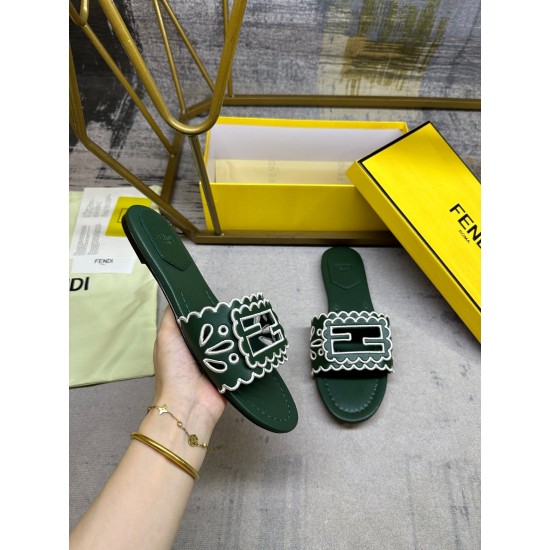 Fendi slippers