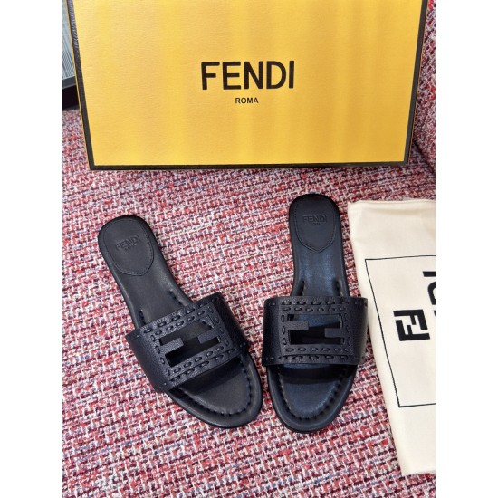 Fendi slippers