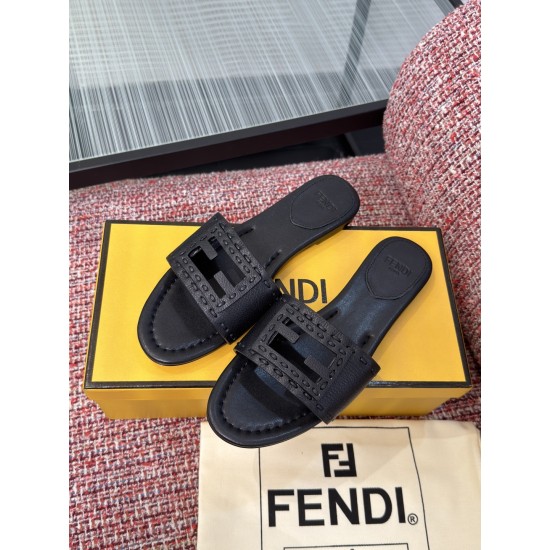 Fendi slippers