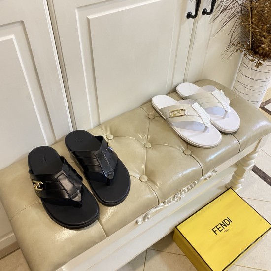 Fendi slippers