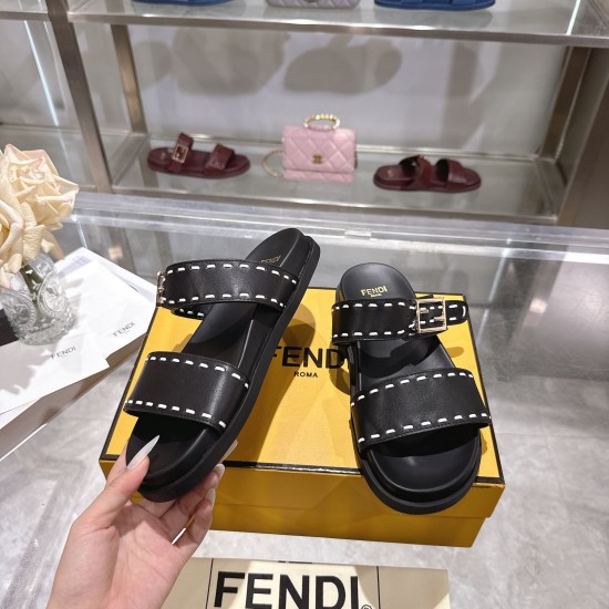 Fendi slippers