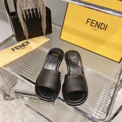 Fendi slippers