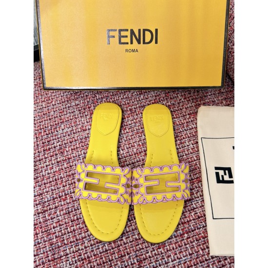 Fendi slippers