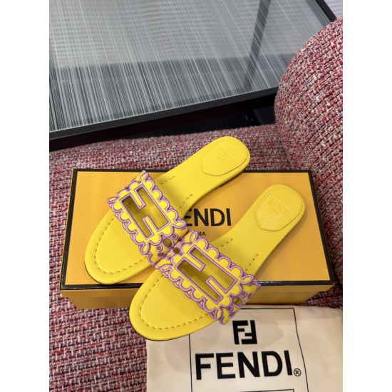 Fendi slippers