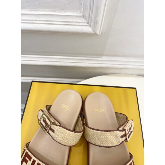 Fendi slippers