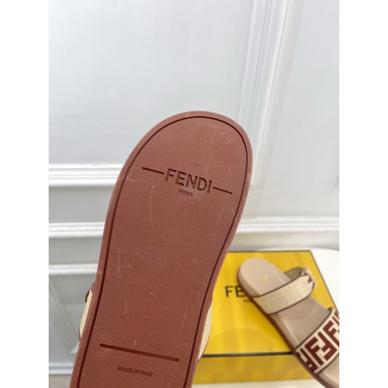 Fendi slippers