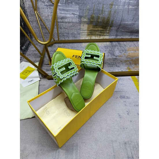 Fendi slippers