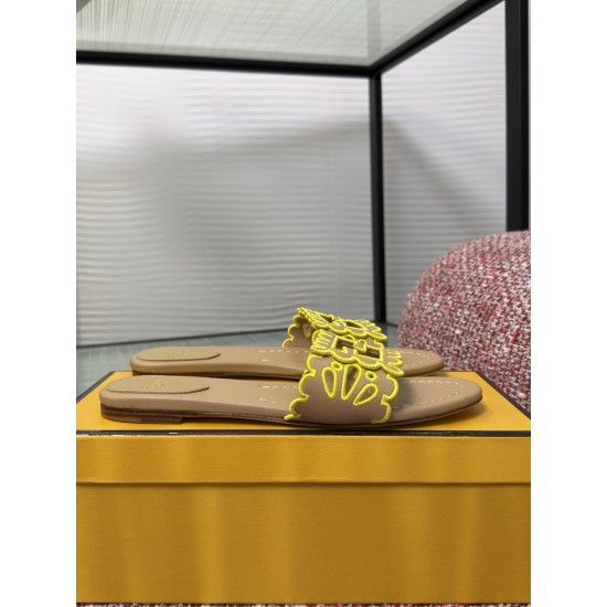 Fendi slippers