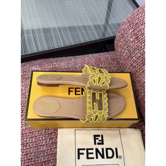 Fendi slippers