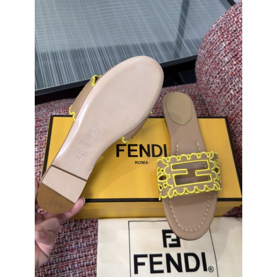 Fendi slippers