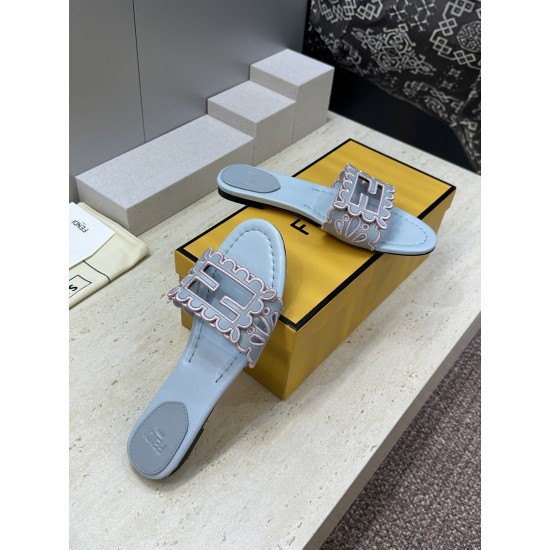 Fendi slippers