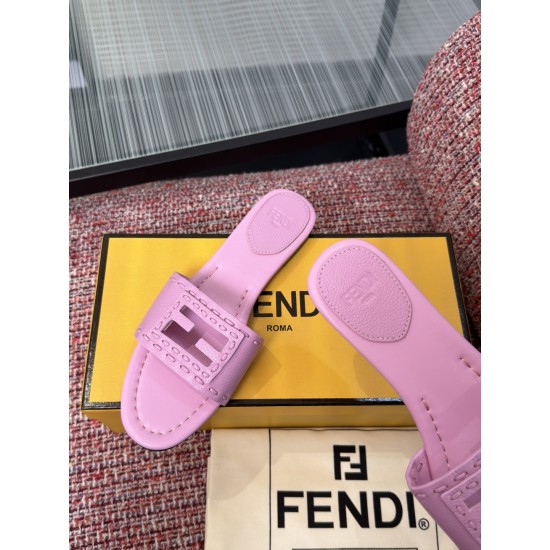 Fendi slippers