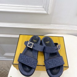 Fendi slippers