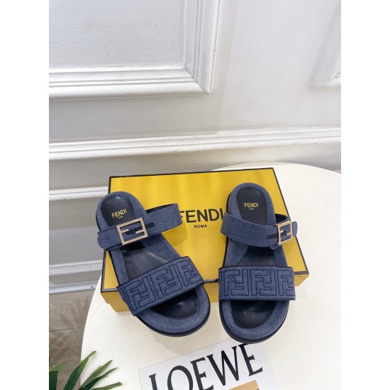 Fendi slippers