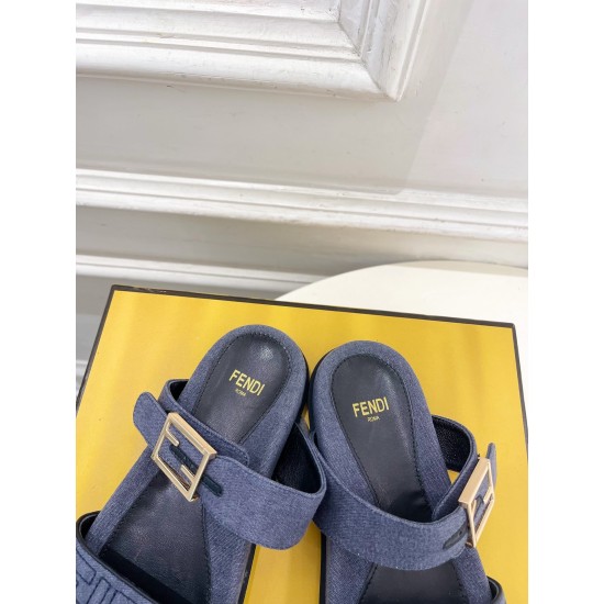 Fendi slippers