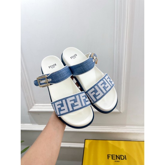 Fendi slippers