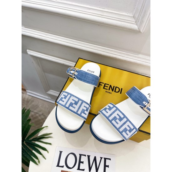 Fendi slippers