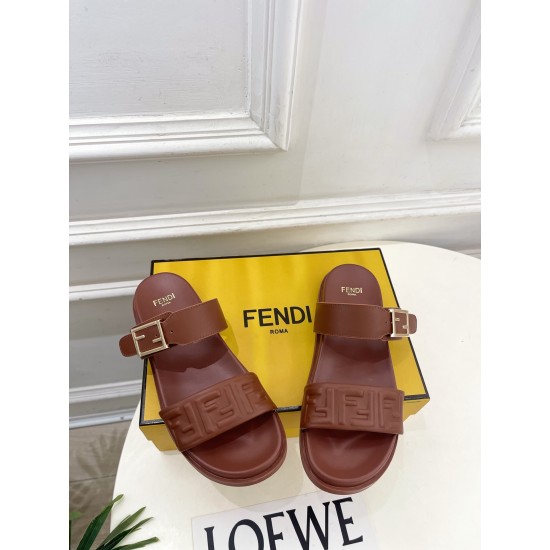 Fendi slippers
