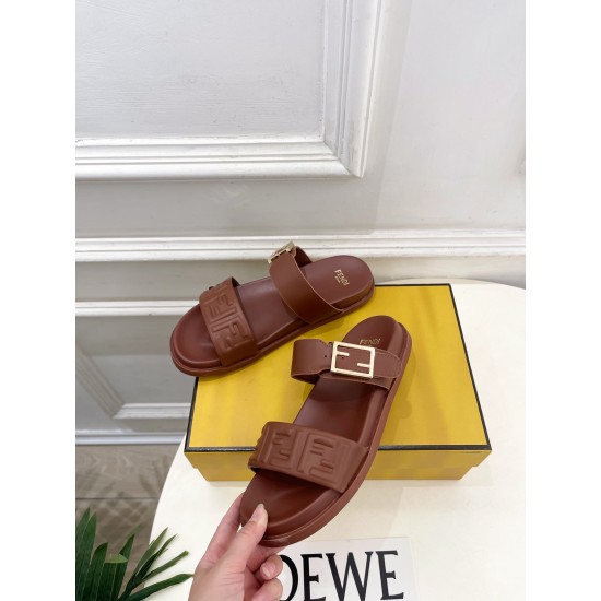 Fendi slippers